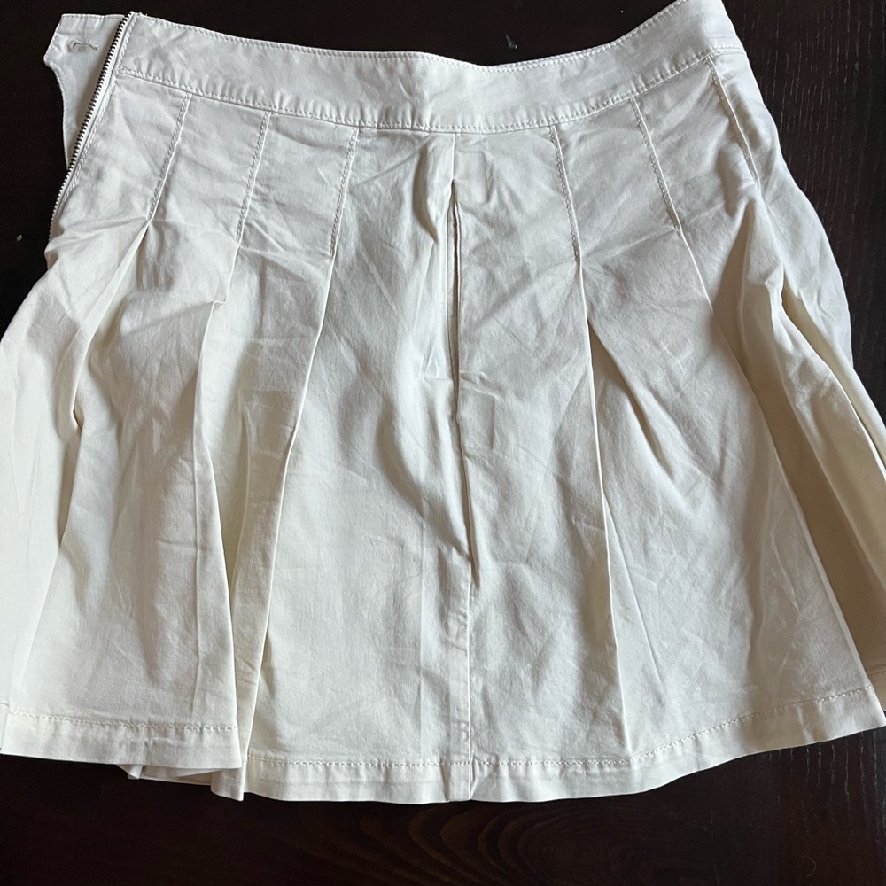 American Eagle pleated skirt